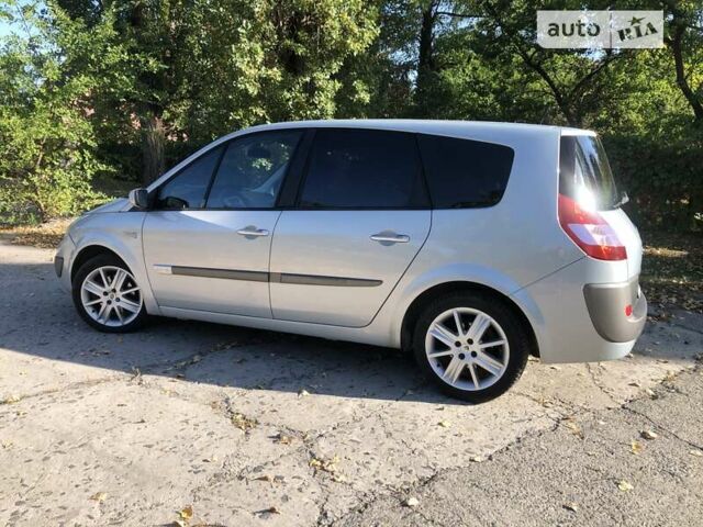 Сірий Рено Megane Scenic, об'ємом двигуна 2 л та пробігом 262 тис. км за 5100 $, фото 1 на Automoto.ua