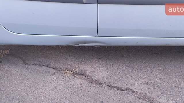 Серый Рено Megane Scenic, объемом двигателя 1.9 л и пробегом 277 тыс. км за 4400 $, фото 4 на Automoto.ua