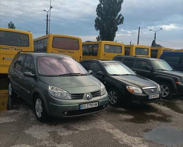 Серый Рено Megane Scenic, объемом двигателя 1.87 л и пробегом 253 тыс. км за 4673 $, фото 4 на Automoto.ua