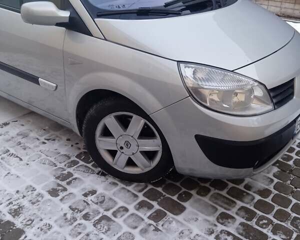 Серый Рено Megane Scenic, объемом двигателя 1.9 л и пробегом 390 тыс. км за 4700 $, фото 17 на Automoto.ua