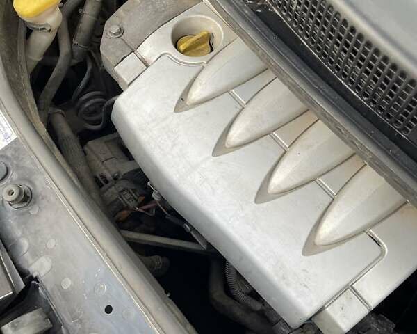 Сірий Рено Megane Scenic, об'ємом двигуна 1.6 л та пробігом 231 тис. км за 4600 $, фото 13 на Automoto.ua