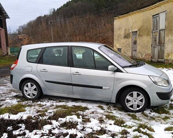 Серый Рено Megane Scenic, объемом двигателя 1.9 л и пробегом 390 тыс. км за 4700 $, фото 2 на Automoto.ua