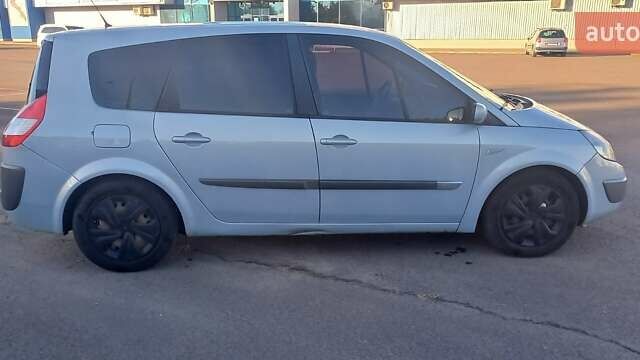Серый Рено Megane Scenic, объемом двигателя 1.9 л и пробегом 277 тыс. км за 4400 $, фото 3 на Automoto.ua