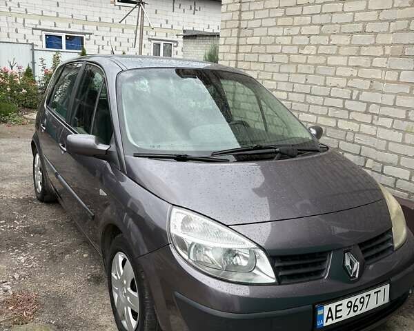 Серый Рено Megane Scenic, объемом двигателя 1.9 л и пробегом 101 тыс. км за 5400 $, фото 1 на Automoto.ua