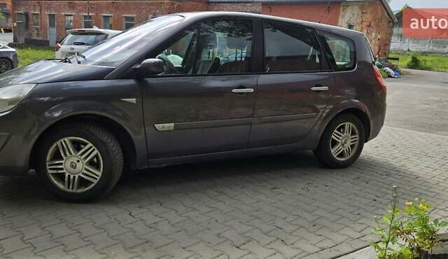 Серый Рено Megane Scenic, объемом двигателя 1.6 л и пробегом 356 тыс. км за 3900 $, фото 9 на Automoto.ua