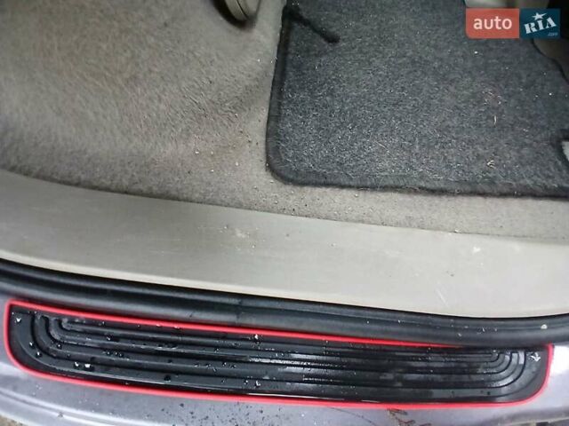 Сірий Рено Megane Scenic, об'ємом двигуна 1.6 л та пробігом 178 тис. км за 4700 $, фото 32 на Automoto.ua