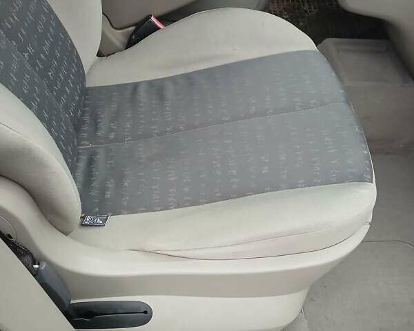 Сірий Рено Megane Scenic, об'ємом двигуна 1.6 л та пробігом 178 тис. км за 4700 $, фото 35 на Automoto.ua