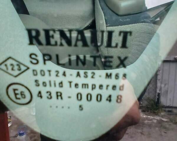 Сірий Рено Megane Scenic, об'ємом двигуна 1.6 л та пробігом 178 тис. км за 4700 $, фото 29 на Automoto.ua