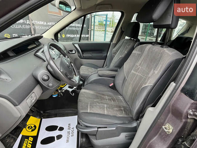 Сірий Рено Megane Scenic, об'ємом двигуна 1.6 л та пробігом 270 тис. км за 4700 $, фото 8 на Automoto.ua