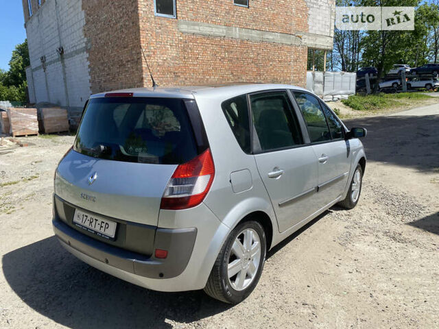 Сірий Рено Megane Scenic, об'ємом двигуна 1.6 л та пробігом 215 тис. км за 4600 $, фото 11 на Automoto.ua