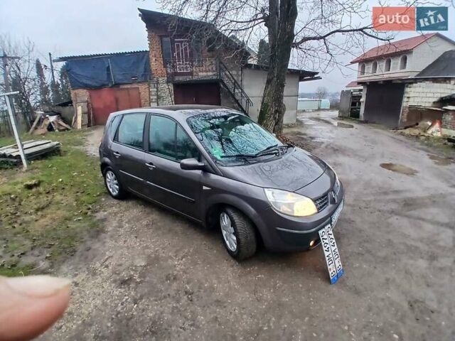 Сірий Рено Megane Scenic, об'ємом двигуна 1.6 л та пробігом 178 тис. км за 4700 $, фото 123 на Automoto.ua