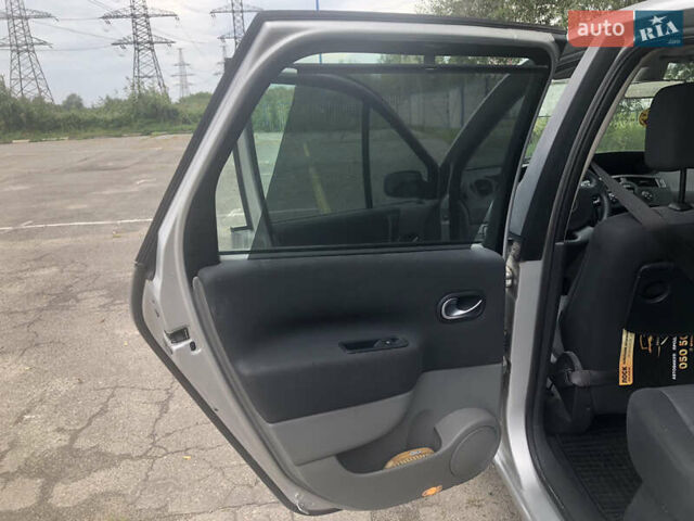 Сірий Рено Megane Scenic, об'ємом двигуна 1.6 л та пробігом 212 тис. км за 6500 $, фото 6 на Automoto.ua