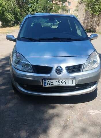 Серый Рено Megane Scenic, объемом двигателя 1.9 л и пробегом 236 тыс. км за 5100 $, фото 9 на Automoto.ua