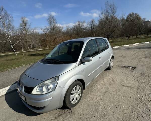 Серый Рено Megane Scenic, объемом двигателя 1.5 л и пробегом 236 тыс. км за 5400 $, фото 8 на Automoto.ua