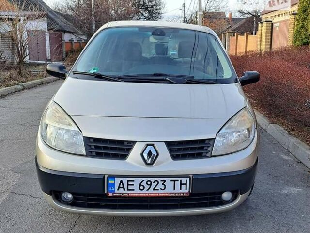 Сірий Рено Megane Scenic, об'ємом двигуна 1.39 л та пробігом 189 тис. км за 5250 $, фото 2 на Automoto.ua