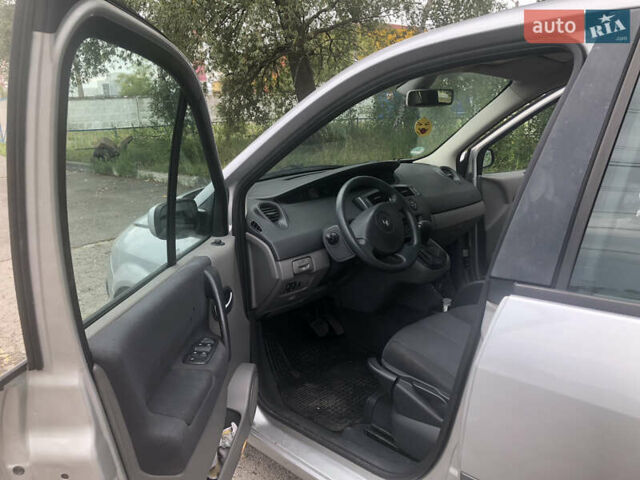 Сірий Рено Megane Scenic, об'ємом двигуна 1.6 л та пробігом 212 тис. км за 6500 $, фото 9 на Automoto.ua