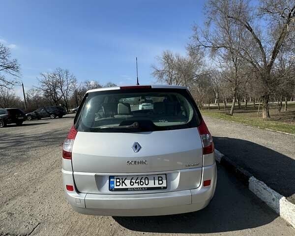 Серый Рено Megane Scenic, объемом двигателя 1.5 л и пробегом 236 тыс. км за 5400 $, фото 14 на Automoto.ua