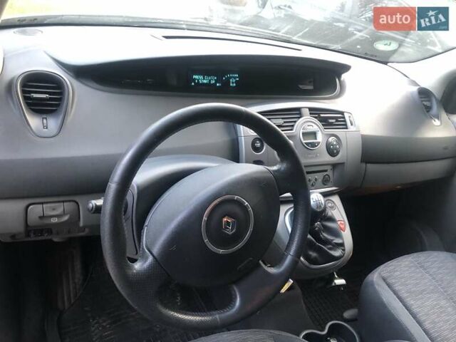 Сірий Рено Megane Scenic, об'ємом двигуна 1.46 л та пробігом 255 тис. км за 4500 $, фото 4 на Automoto.ua