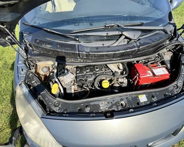 Сірий Рено Megane Scenic, об'ємом двигуна 1.9 л та пробігом 316 тис. км за 5000 $, фото 9 на Automoto.ua