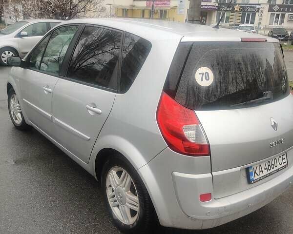 Сірий Рено Megane Scenic, об'ємом двигуна 2 л та пробігом 145 тис. км за 6999 $, фото 3 на Automoto.ua