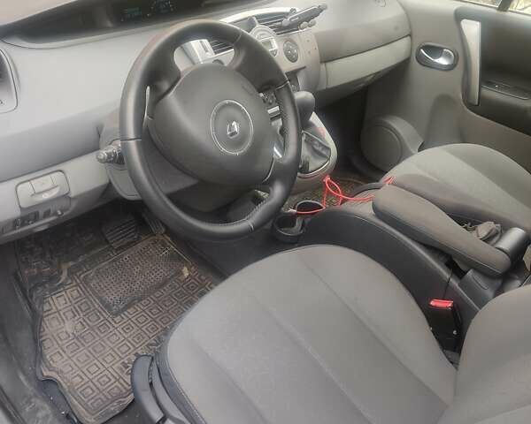 Сірий Рено Megane Scenic, об'ємом двигуна 2 л та пробігом 145 тис. км за 6999 $, фото 5 на Automoto.ua