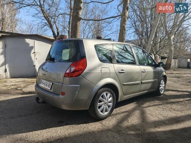 Сірий Рено Megane Scenic, об'ємом двигуна 1.6 л та пробігом 203 тис. км за 5200 $, фото 1 на Automoto.ua