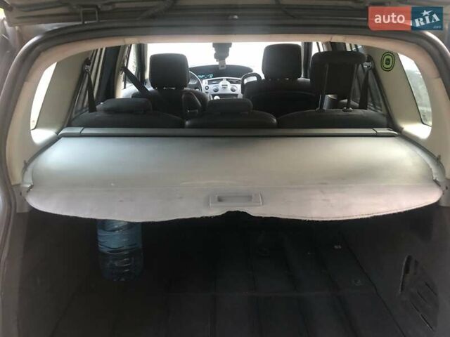 Сірий Рено Megane Scenic, об'ємом двигуна 1.46 л та пробігом 255 тис. км за 4500 $, фото 20 на Automoto.ua