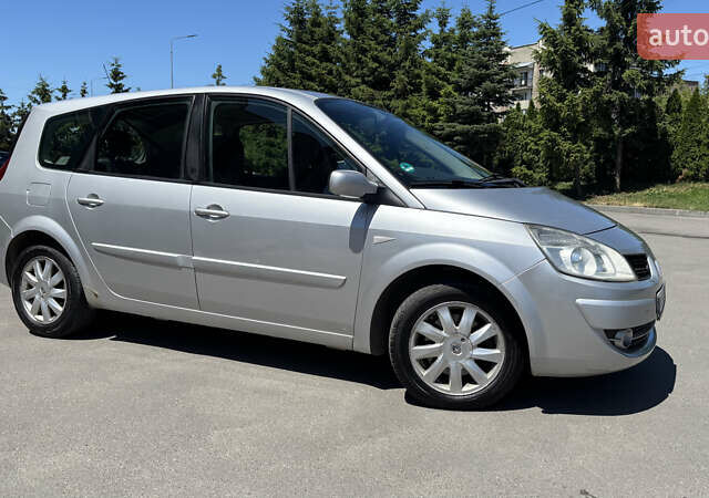 Сірий Рено Megane Scenic, об'ємом двигуна 2 л та пробігом 209 тис. км за 5999 $, фото 15 на Automoto.ua