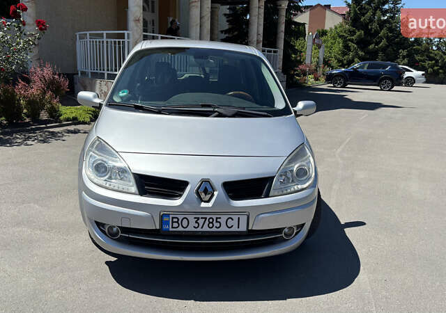 Сірий Рено Megane Scenic, об'ємом двигуна 2 л та пробігом 209 тис. км за 5999 $, фото 18 на Automoto.ua