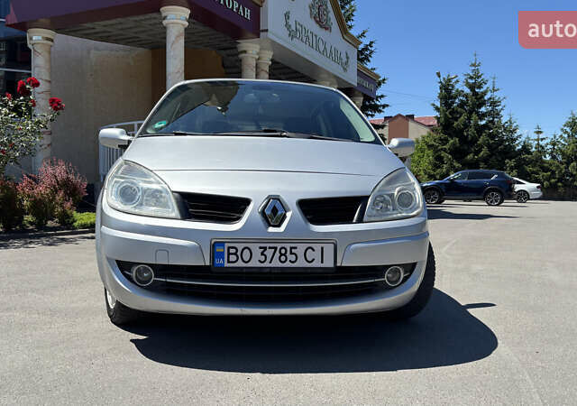 Сірий Рено Megane Scenic, об'ємом двигуна 2 л та пробігом 209 тис. км за 5999 $, фото 13 на Automoto.ua