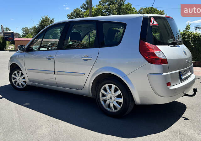 Сірий Рено Megane Scenic, об'ємом двигуна 2 л та пробігом 209 тис. км за 5999 $, фото 14 на Automoto.ua