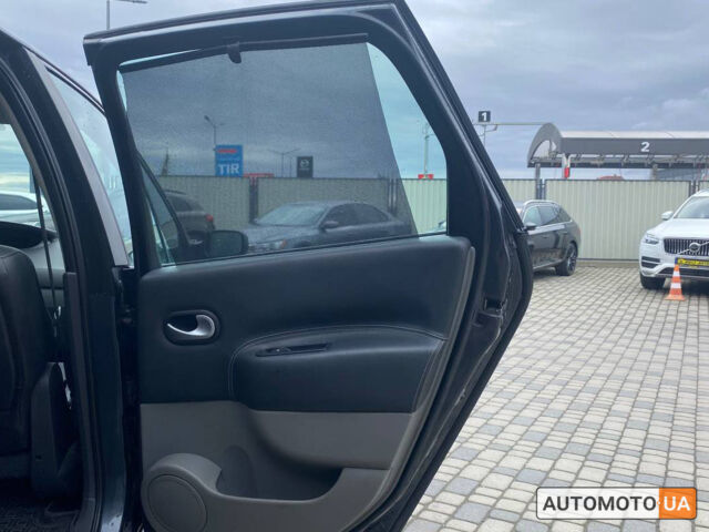 Серый Рено Megane Scenic, объемом двигателя 1.5 л и пробегом 256 тыс. км за 5999 $, фото 27 на Automoto.ua