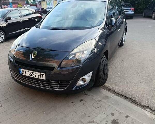 Серый Рено Megane Scenic, объемом двигателя 1.9 л и пробегом 207 тыс. км за 7100 $, фото 2 на Automoto.ua