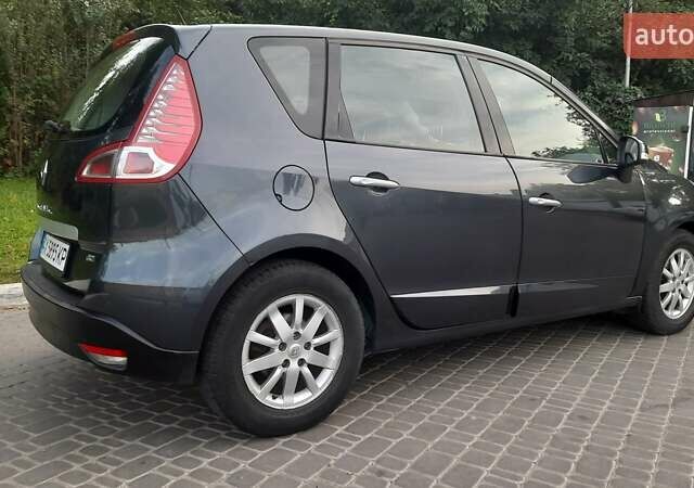 Серый Рено Megane Scenic, объемом двигателя 1.46 л и пробегом 240 тыс. км за 7900 $, фото 11 на Automoto.ua