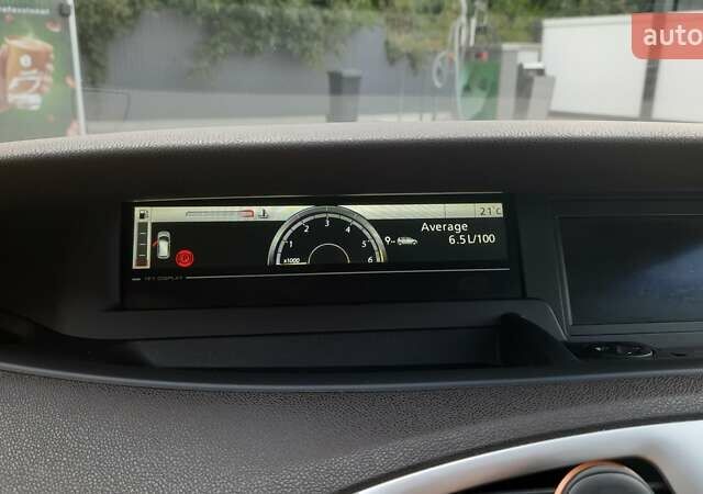 Серый Рено Megane Scenic, объемом двигателя 1.46 л и пробегом 240 тыс. км за 7900 $, фото 47 на Automoto.ua