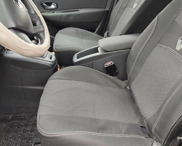 Серый Рено Megane Scenic, объемом двигателя 1.6 л и пробегом 184 тыс. км за 8200 $, фото 9 на Automoto.ua