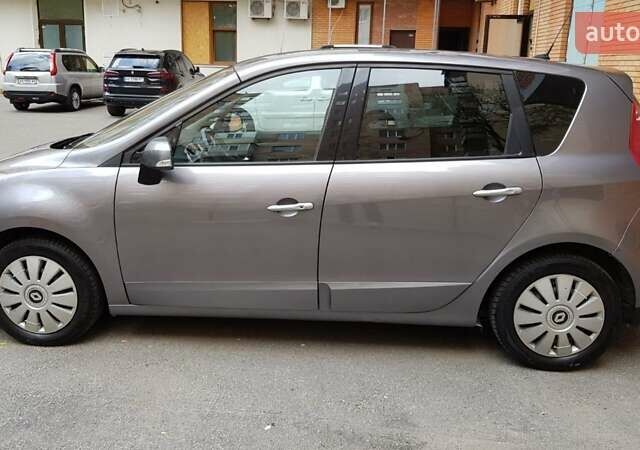 Сірий Рено Megane Scenic, об'ємом двигуна 1.5 л та пробігом 221 тис. км за 6900 $, фото 3 на Automoto.ua