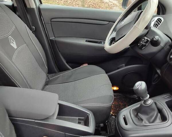 Серый Рено Megane Scenic, объемом двигателя 1.6 л и пробегом 184 тыс. км за 8200 $, фото 17 на Automoto.ua