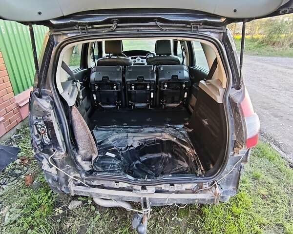 Серый Рено Megane Scenic, объемом двигателя 1.5 л и пробегом 302 тыс. км за 2900 $, фото 32 на Automoto.ua
