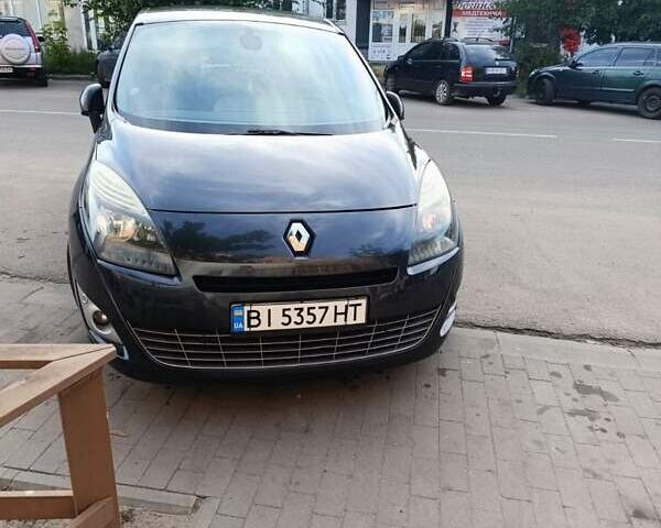 Серый Рено Megane Scenic, объемом двигателя 1.9 л и пробегом 207 тыс. км за 7100 $, фото 5 на Automoto.ua