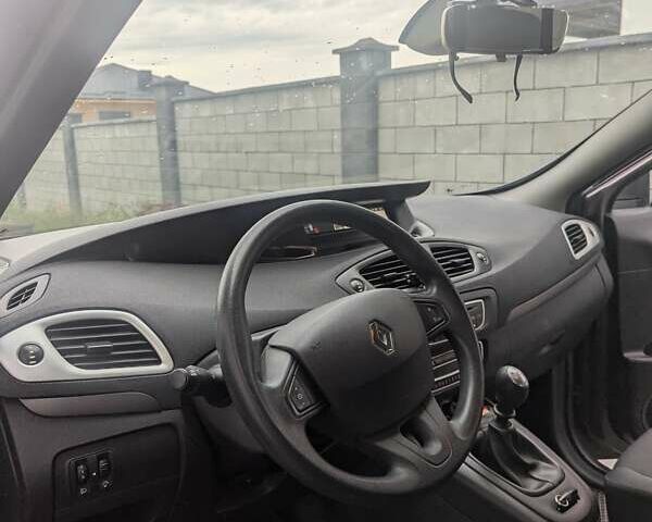 Сірий Рено Megane Scenic, об'ємом двигуна 1.5 л та пробігом 212 тис. км за 6250 $, фото 3 на Automoto.ua