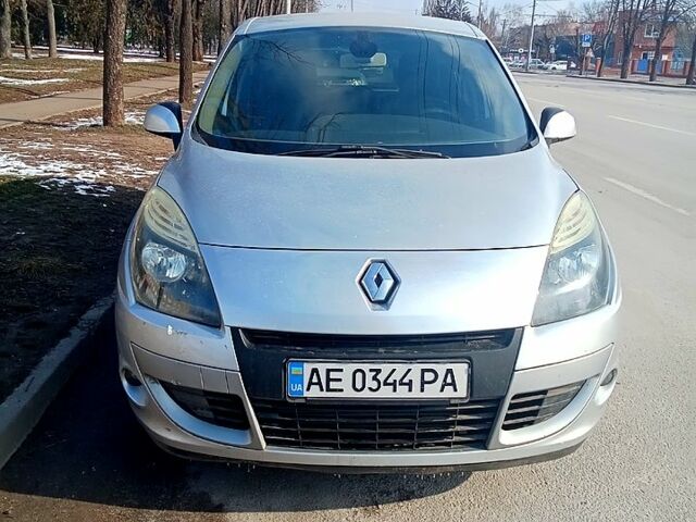 Сірий Рено Megane Scenic, об'ємом двигуна 1.5 л та пробігом 270 тис. км за 5000 $, фото 6 на Automoto.ua