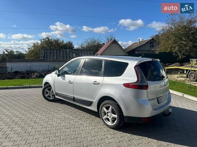 Серый Рено Megane Scenic, объемом двигателя 1.5 л и пробегом 195 тыс. км за 5999 $, фото 23 на Automoto.ua