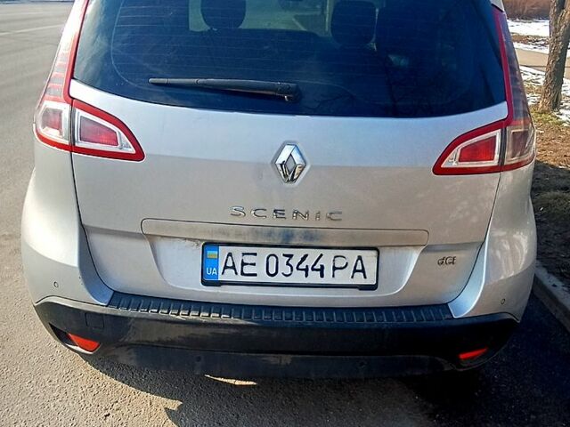 Сірий Рено Megane Scenic, об'ємом двигуна 1.5 л та пробігом 270 тис. км за 5000 $, фото 9 на Automoto.ua