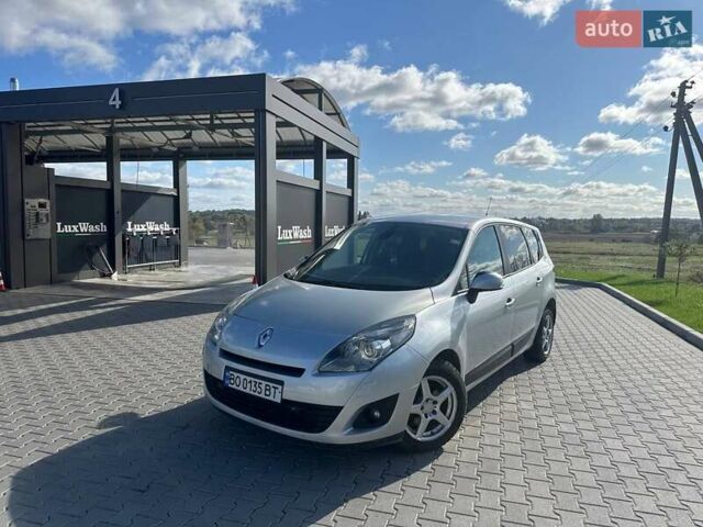 Серый Рено Megane Scenic, объемом двигателя 1.5 л и пробегом 195 тыс. км за 5999 $, фото 18 на Automoto.ua
