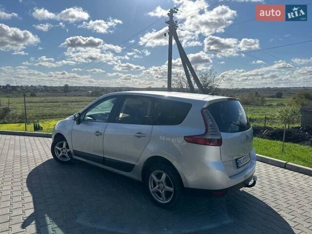 Серый Рено Megane Scenic, объемом двигателя 1.5 л и пробегом 195 тыс. км за 5999 $, фото 7 на Automoto.ua