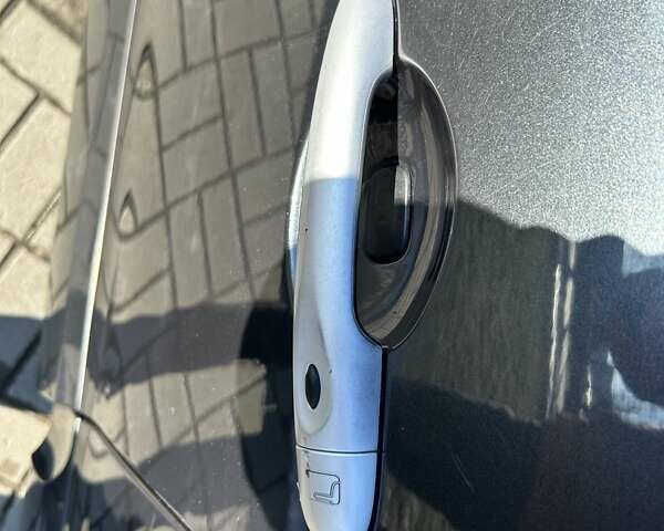 Серый Рено Megane Scenic, объемом двигателя 1.5 л и пробегом 212 тыс. км за 7000 $, фото 16 на Automoto.ua