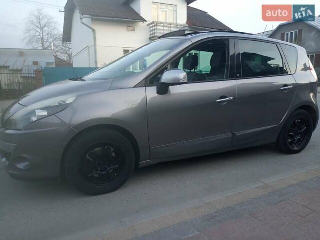 Сірий Рено Megane Scenic, об'ємом двигуна 1.6 л та пробігом 255 тис. км за 6800 $, фото 7 на Automoto.ua