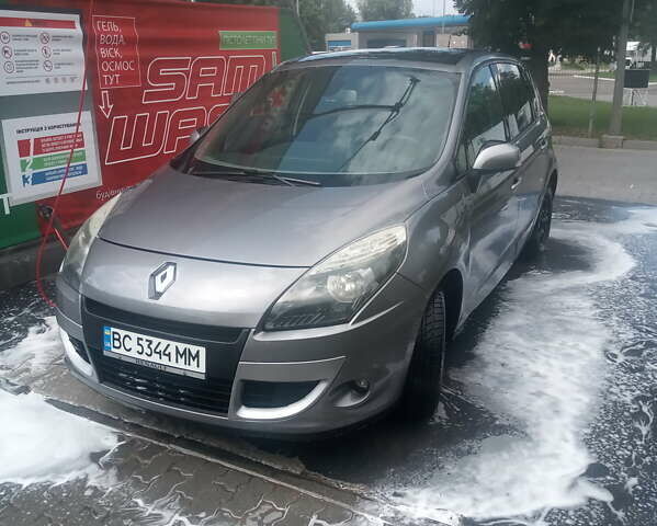 Сірий Рено Megane Scenic, об'ємом двигуна 1.6 л та пробігом 268 тис. км за 6700 $, фото 14 на Automoto.ua