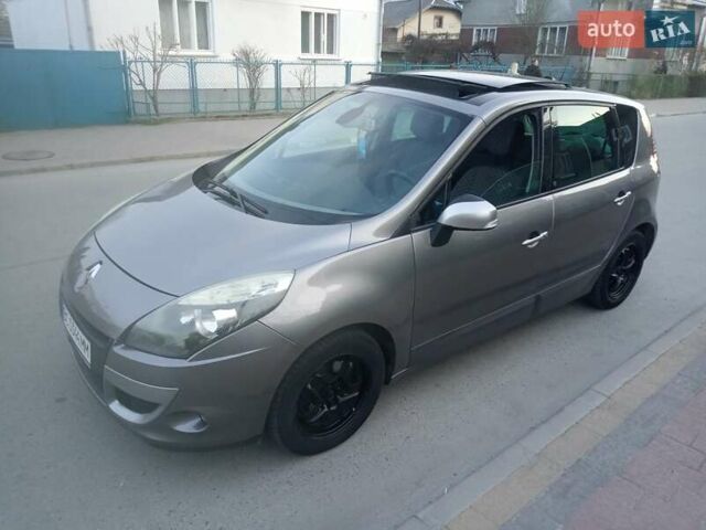 Сірий Рено Megane Scenic, об'ємом двигуна 1.6 л та пробігом 255 тис. км за 6800 $, фото 10 на Automoto.ua